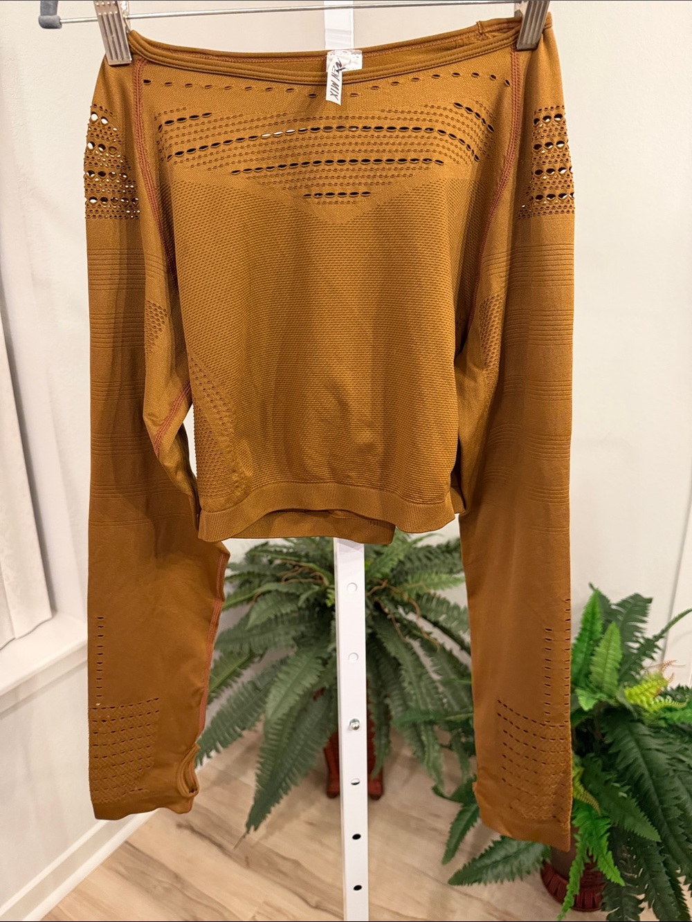 Women’s Lightweight Openwork Long-Sleeve Top — Mustard